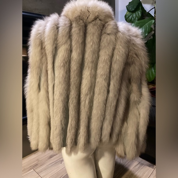 Vintage Fur Coat - Picture 3 of 7